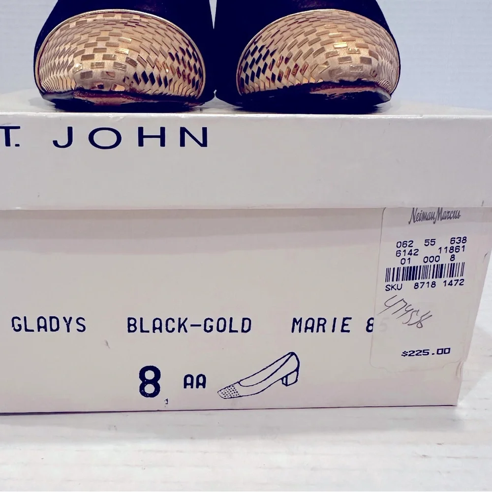 St. John Gladys Satin Pumps Women's 8AA Black‎ Gold Toe Leather Sole Vintage